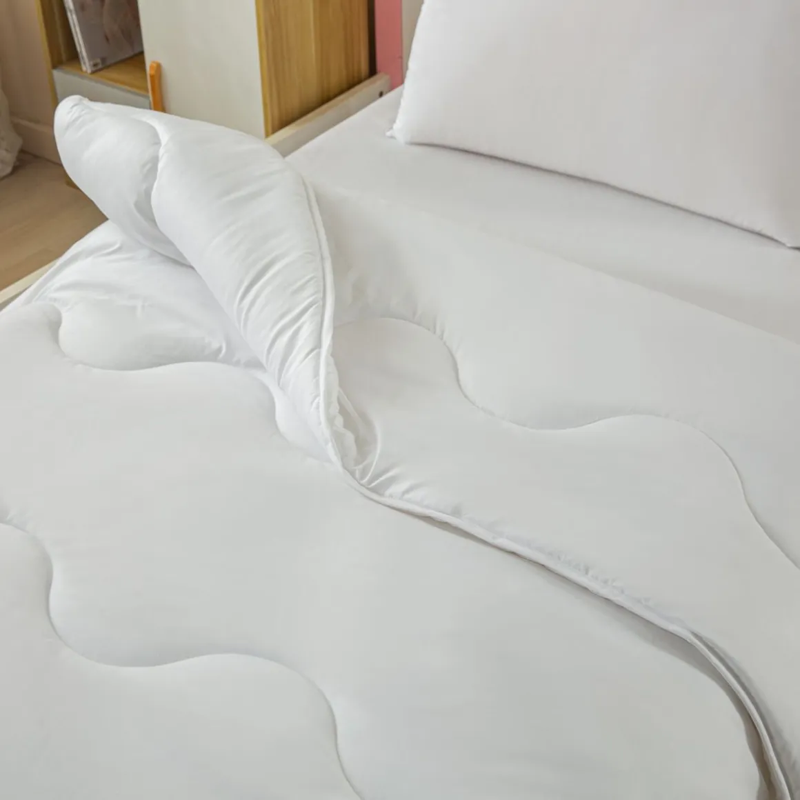 Duvet mit Kunstfasern WELLEN 135 x 200 cm
