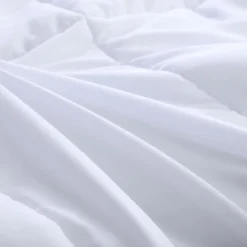 Duvet mit Kunstfasern 200 x 210 cm