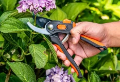 Gartenschere mit Kunststoffgriff 20 cm