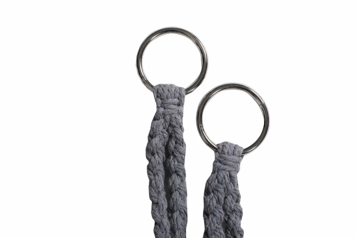 Hängesessel grau mit Kissen