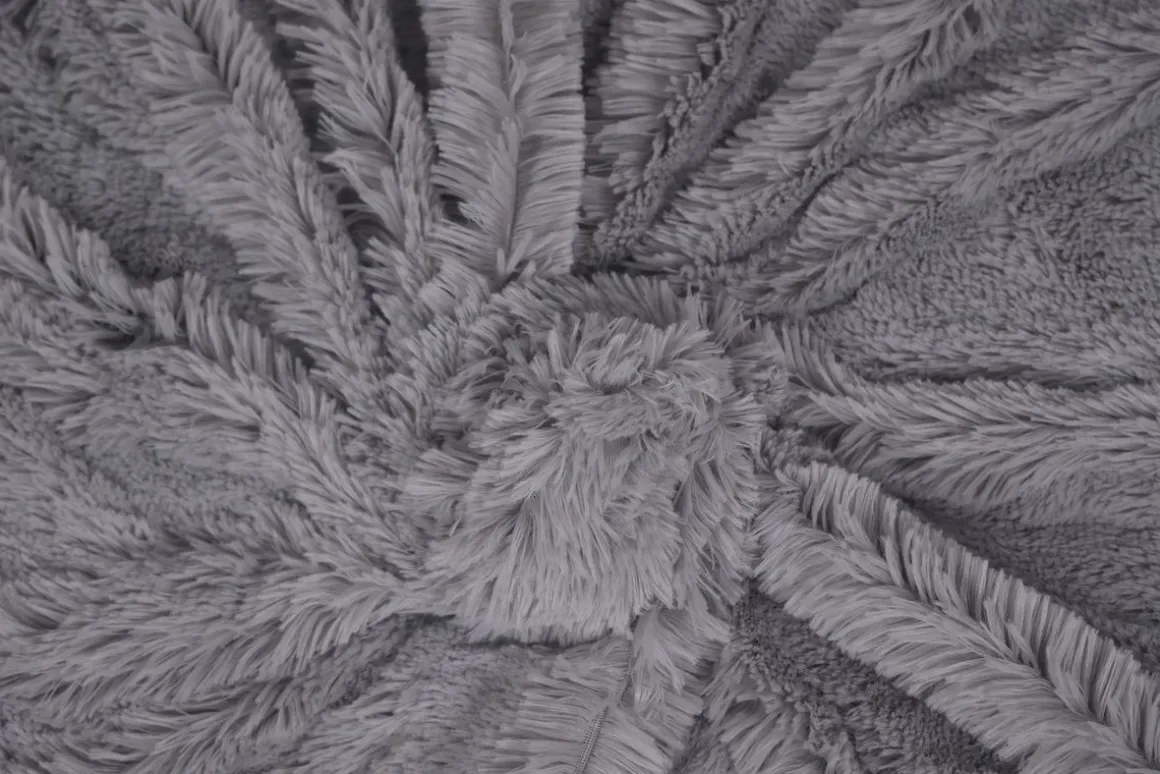 Kuscheldecke Kunstfell 200 x 220 cm hellgrau