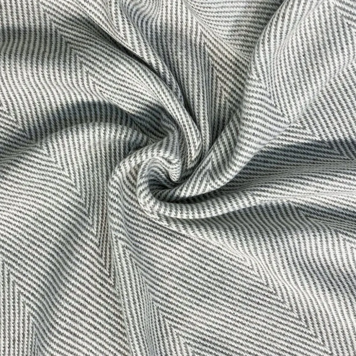 Kuscheldecke SASHA 130 x 170 cm grau