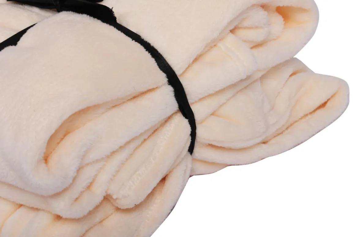 Kuscheldecke 150 x 200 cm creme