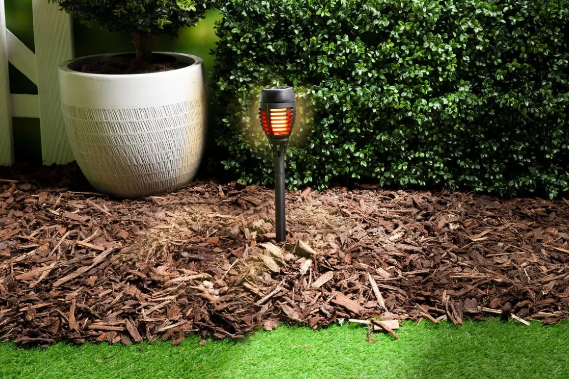 LED Gartenfackel solar