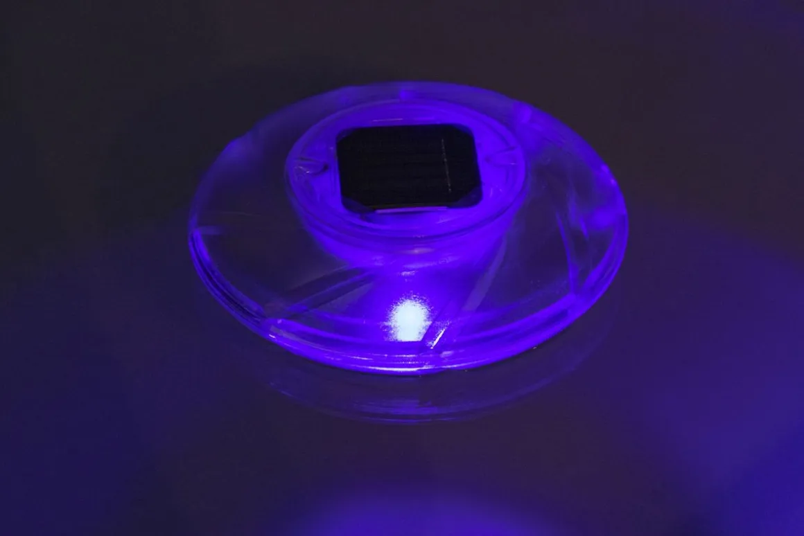 LED Solar Poolbeleuchtung schwimmend 18 cm