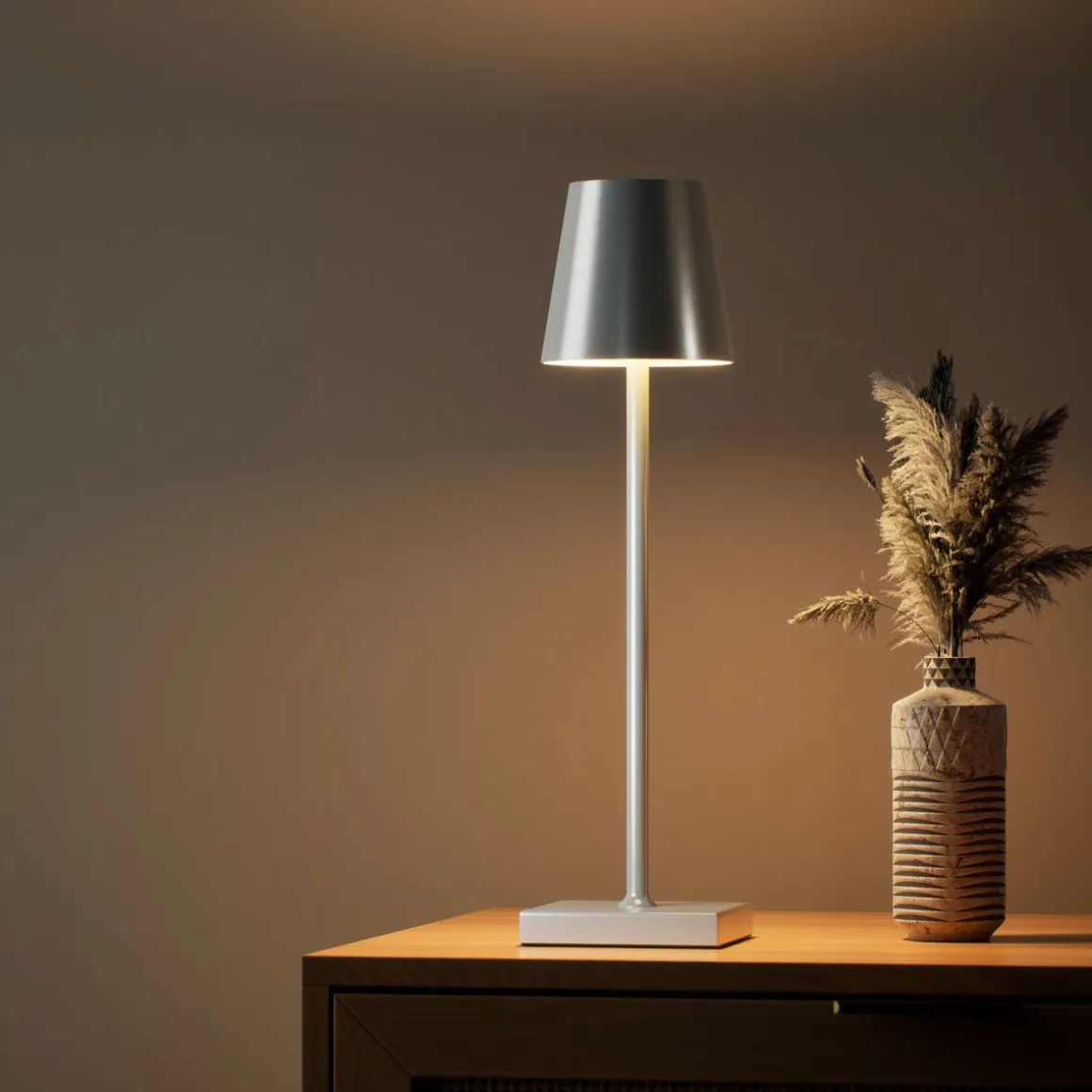 LED Tischlampe MEIRA silber