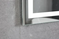 LED Wandspiegel 60 x 80 cm
