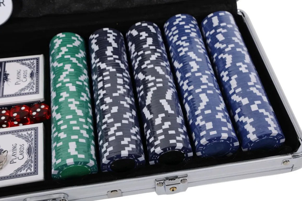 Pokerkoffer mit 500 Chips