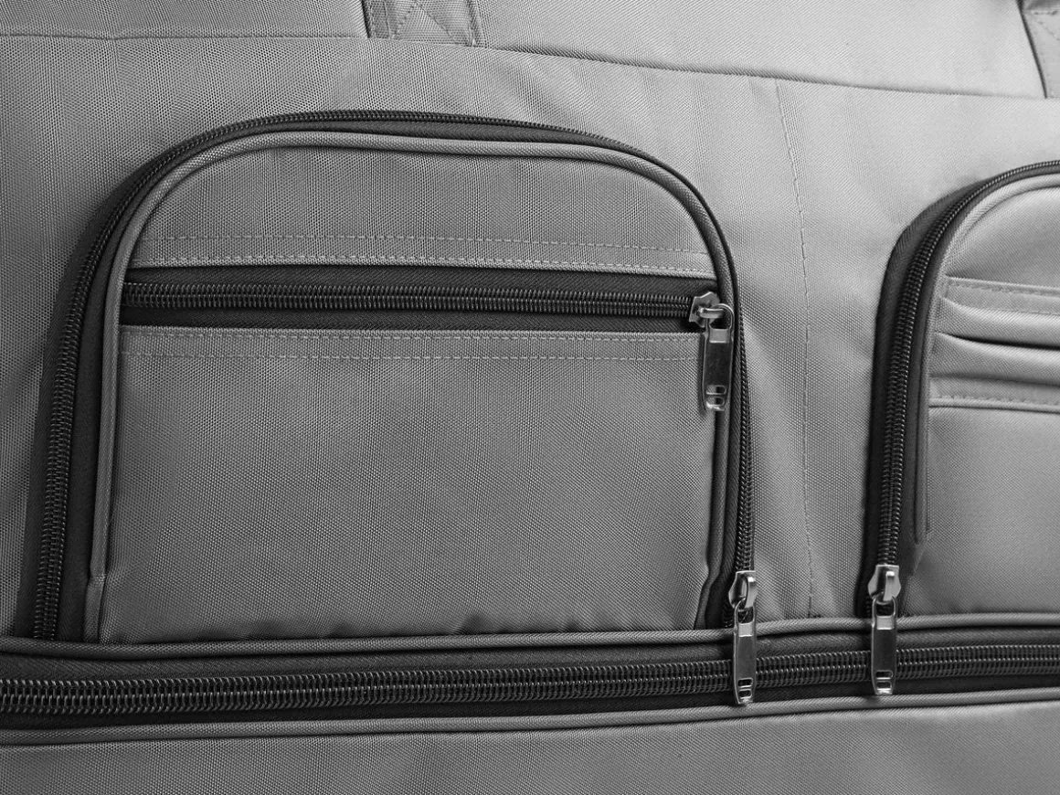 Reisetasche mit Rollen 96L grau