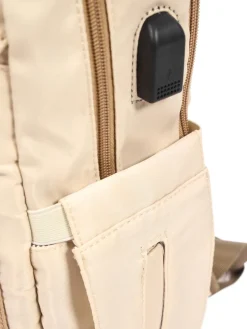 Rucksack mit USB-Anschluss 22L beige