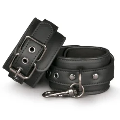Schwarze Handschellen aus Leder