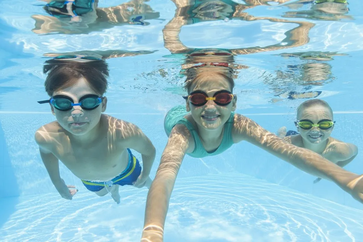 Schwimmbrille Aqua Burst Essential Basic 7+