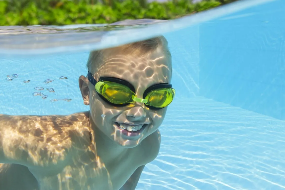 Schwimmbrille Aqua Burst Essential Basic 7+