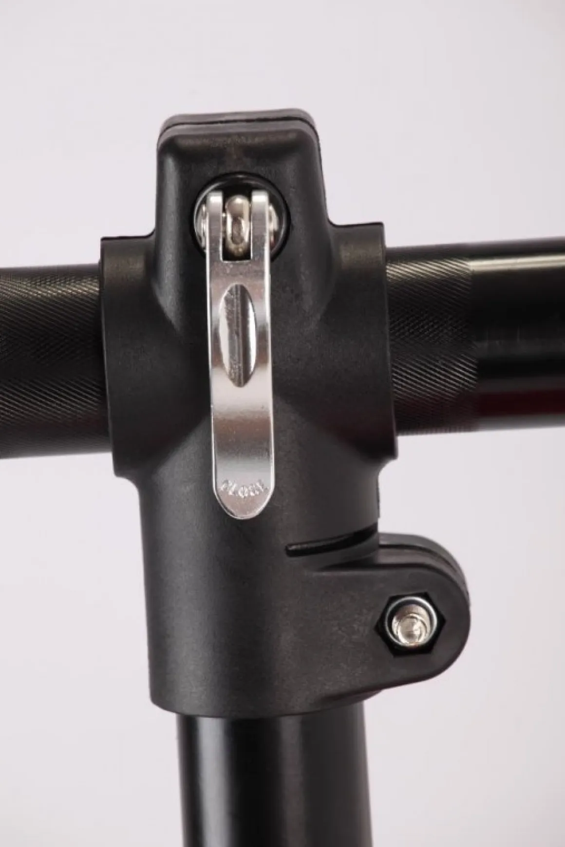 Velo Montageständer mit Stativfuss