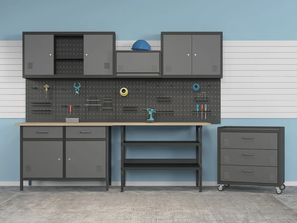 Werkzeugschrank mit Lochwand 80 x 60 cm